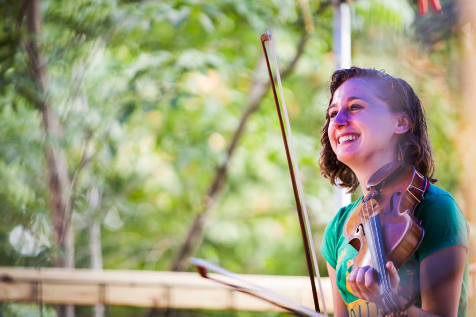 Jordana Greenberg performing