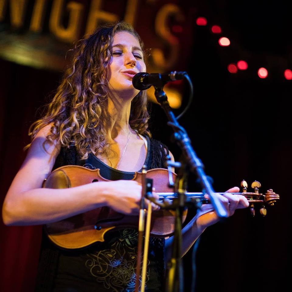 Jordana Greenberg violin detail
